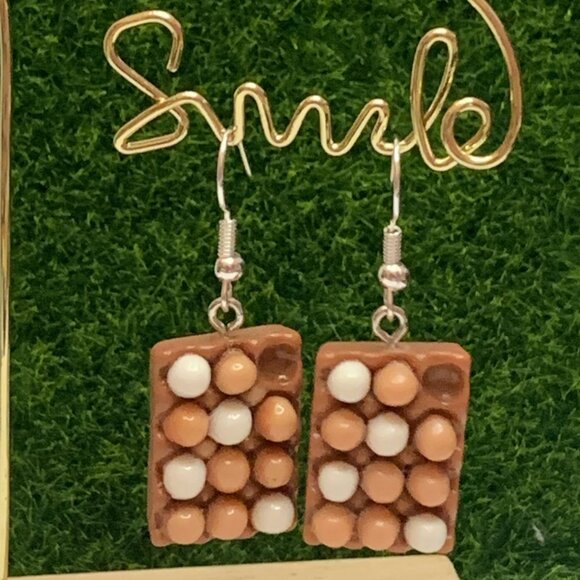 Egg Earring, Funny Food Earring, Chicken Earring, Gift Idea, Cooking Earring - Picture 7 of 7